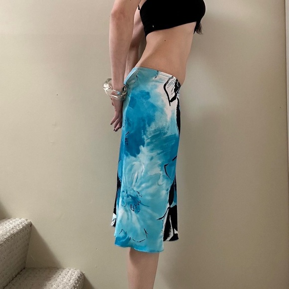 Y2K blue floral skirt - Picture 3 of 7